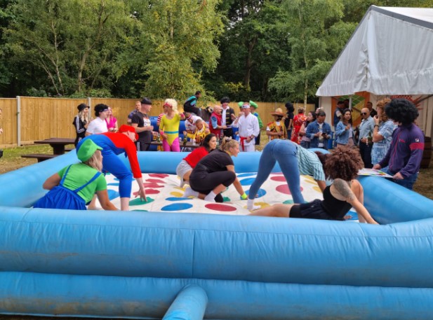 Inflatable Games – The Twister